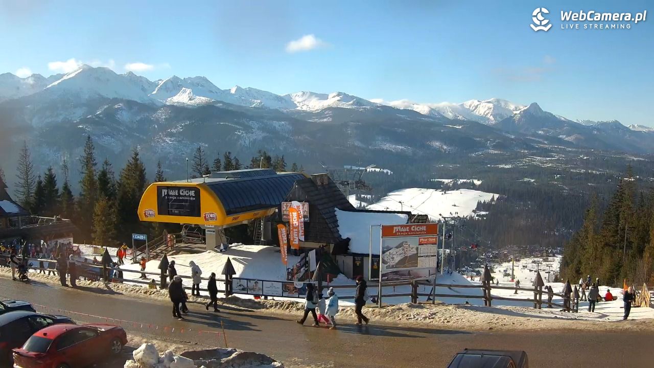 Małe Ciche - widok na parking - 27 styczeń 2026, 10:44