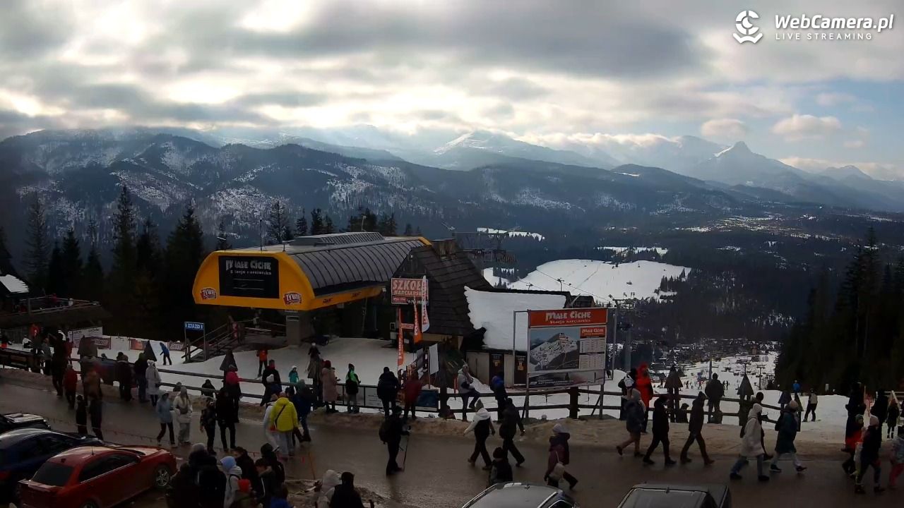Małe Ciche - widok na parking - 27 styczeń 2026, 12:40
