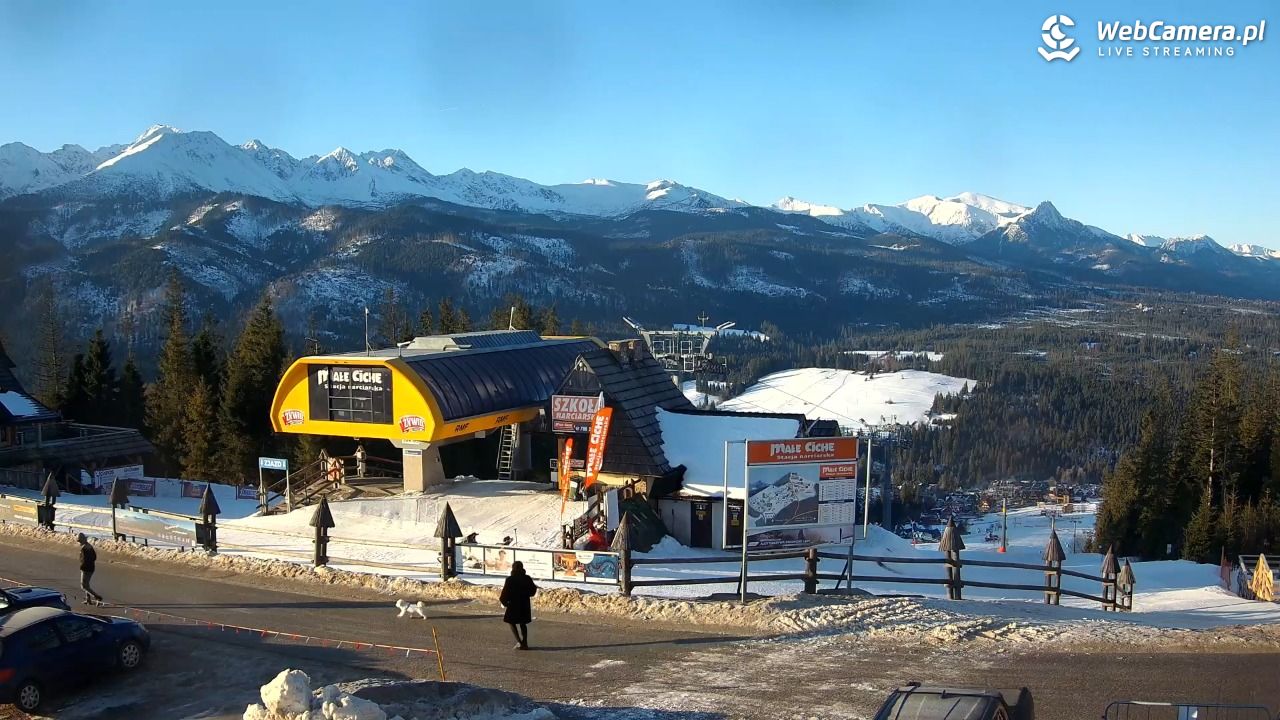 Małe Ciche - widok na parking - 27 styczeń 2026, 08:23