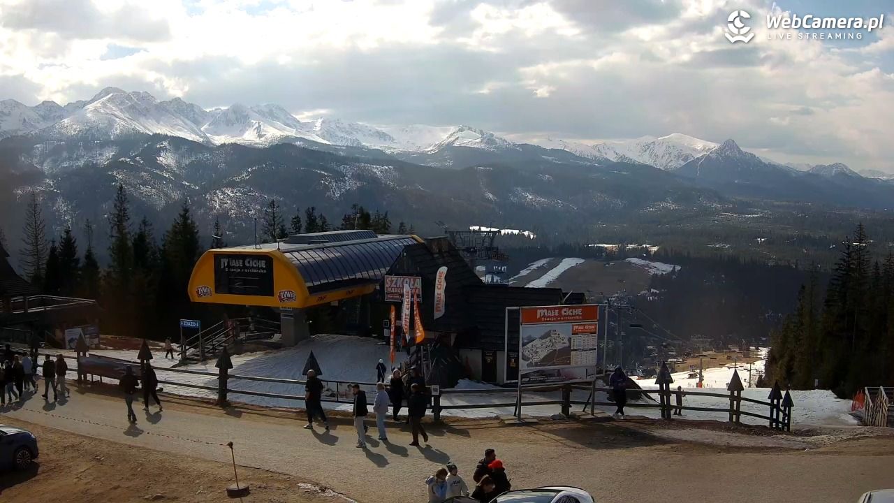 Małe Ciche - widok na parking - 15 marzec 2026, 12:53
