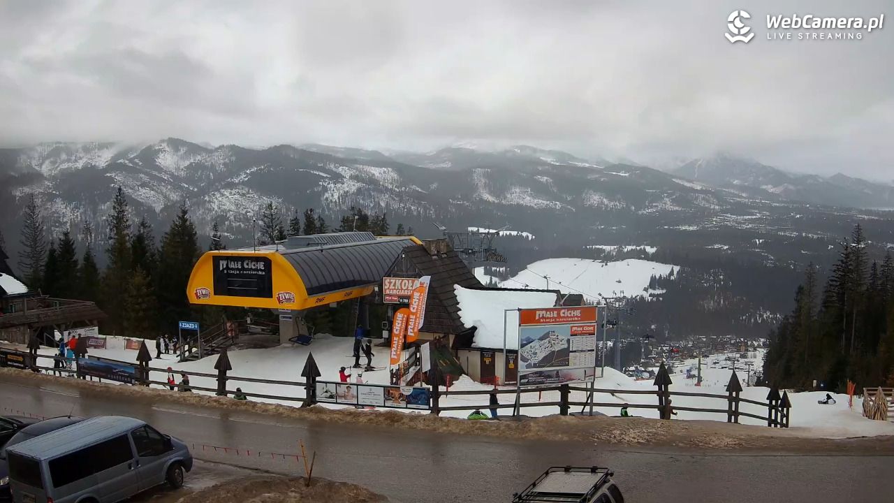 Małe Ciche - widok na parking - 26 styczeń 2026, 09:32