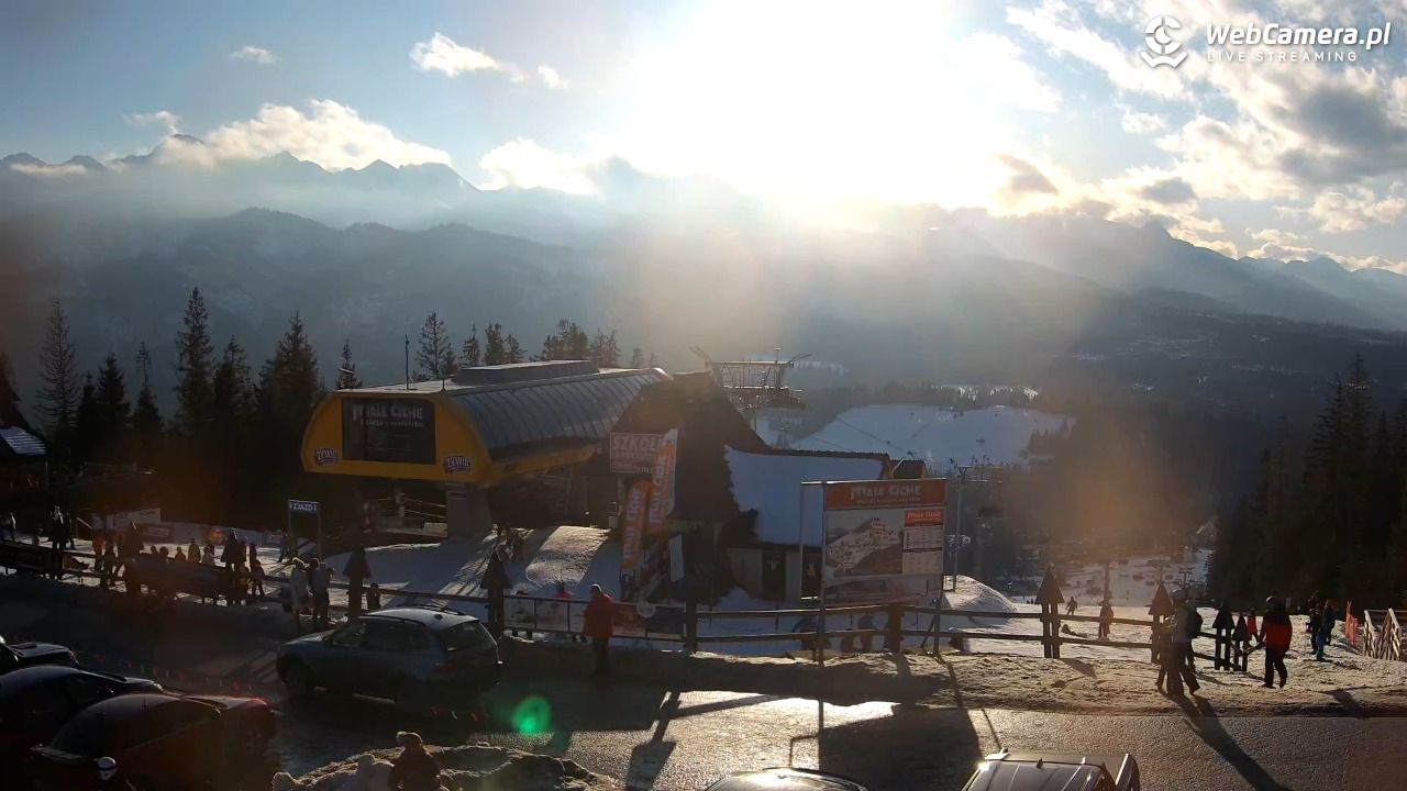 Małe Ciche - widok na parking - 27 styczeń 2026, 15:11