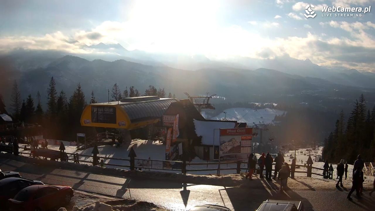 Małe Ciche - widok na parking - 27 styczeń 2026, 14:44