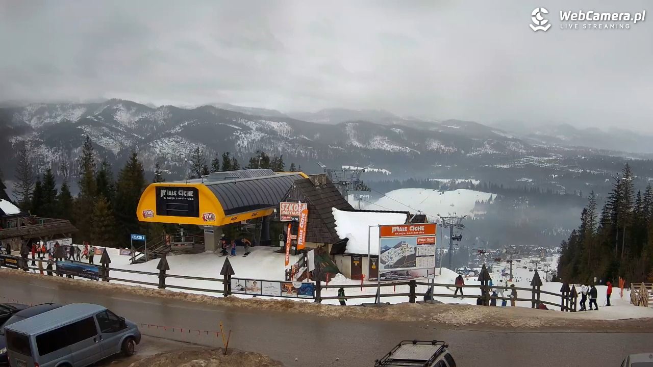Małe Ciche - widok na parking - 26 styczeń 2026, 10:29
