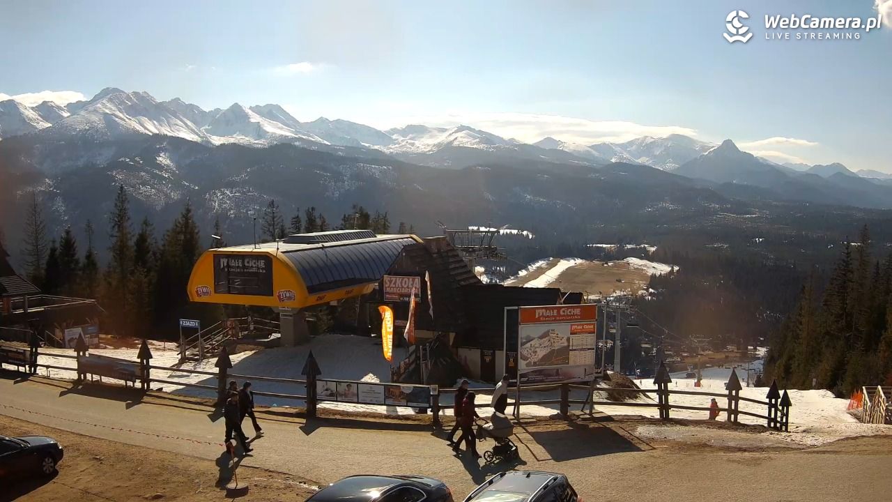 Małe Ciche - widok na parking - 14 marzec 2026, 13:51