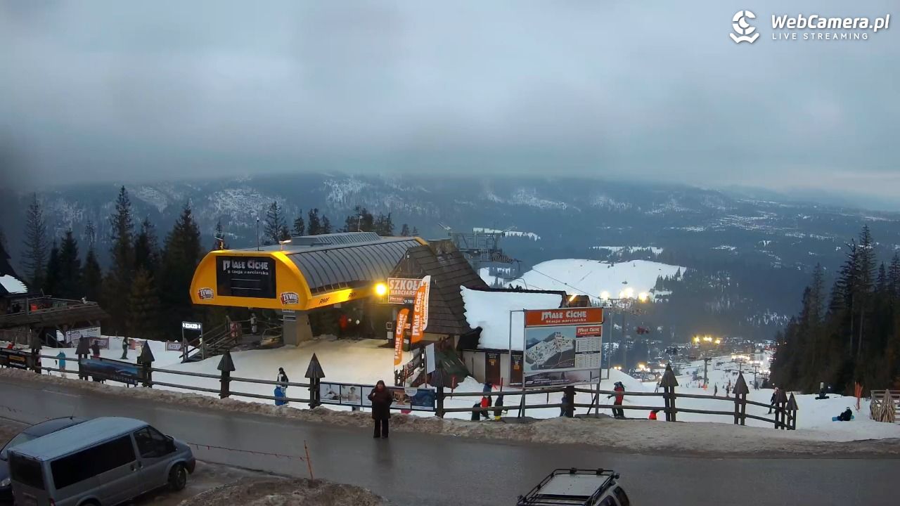 Małe Ciche - widok na parking - 26 styczeń 2026, 16:12