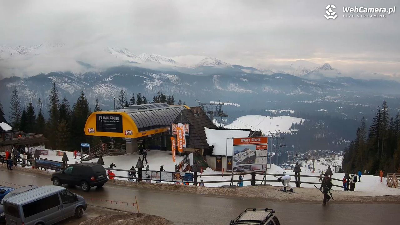 Małe Ciche - widok na parking - 26 styczeń 2026, 14:35