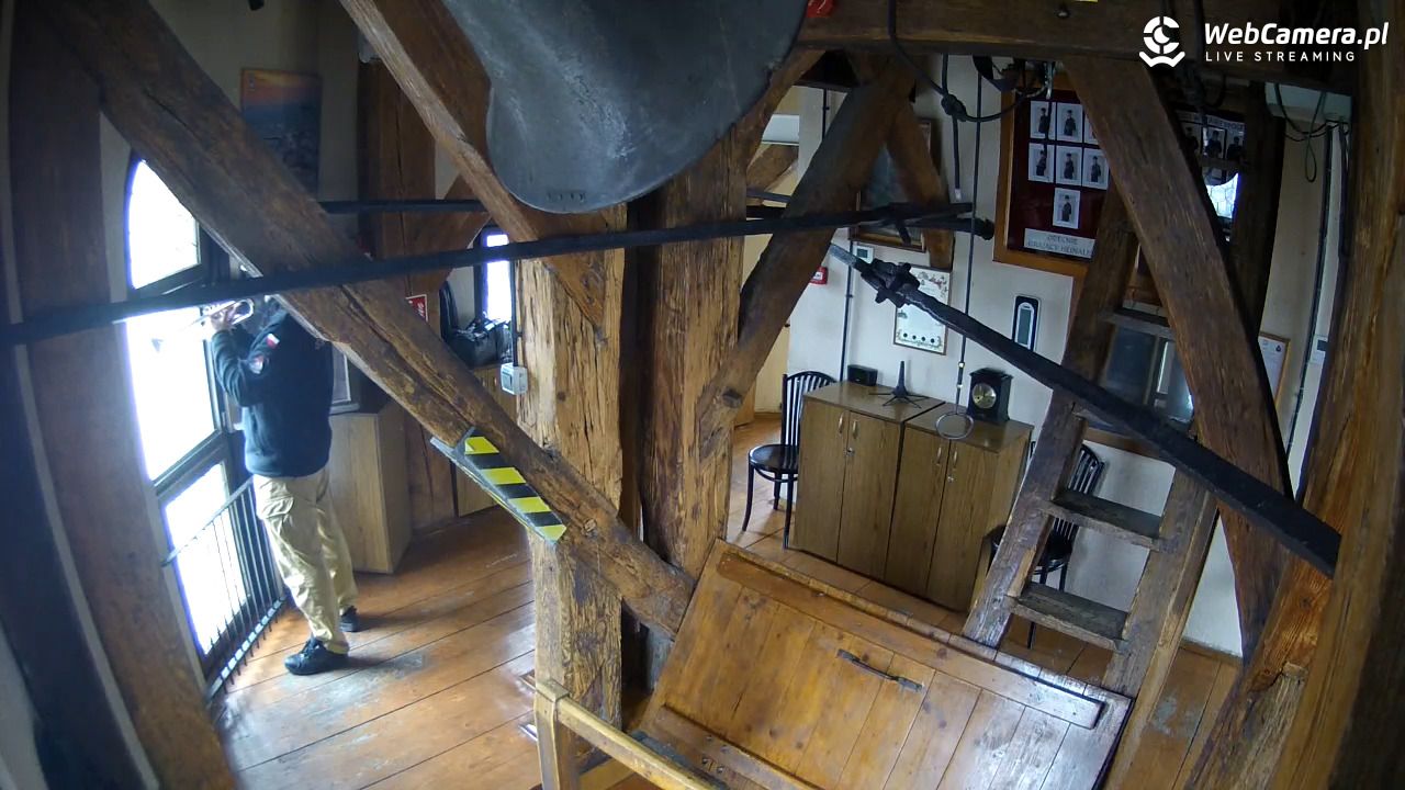 Kraków - HEJNAŁ z Wieży Mariackiej codzennie o 12 na żywo - 09 grudzień 2025, 12:03