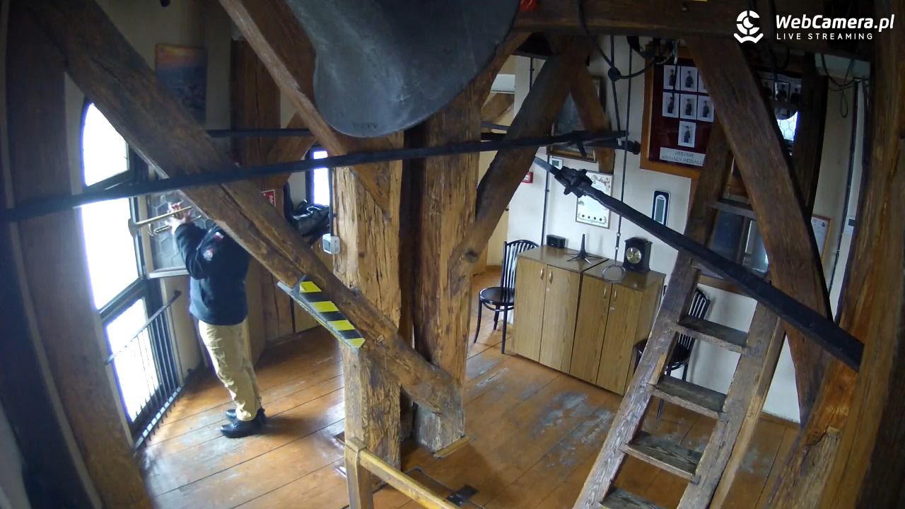 Kraków - HEJNAŁ z Wieży Mariackiej codzennie o 12 na żywo - 11 grudzień 2025, 12:03