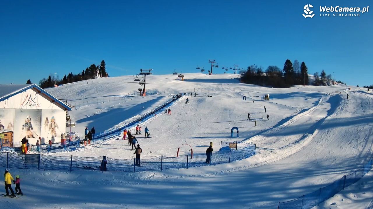 Master Ski - widok na wyciąg taśmowy NOWOŚĆ - 09 styczeń 2026, 13:15