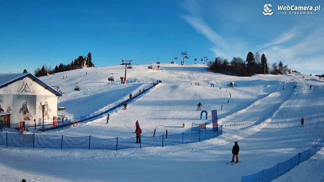 Master Ski - widok na wyciąg taśmowy NOWOŚĆ - 09 styczeń 2026, 14:02