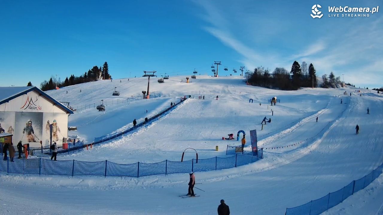 Master Ski - widok na wyciąg taśmowy NOWOŚĆ - 09 styczeń 2026, 14:06