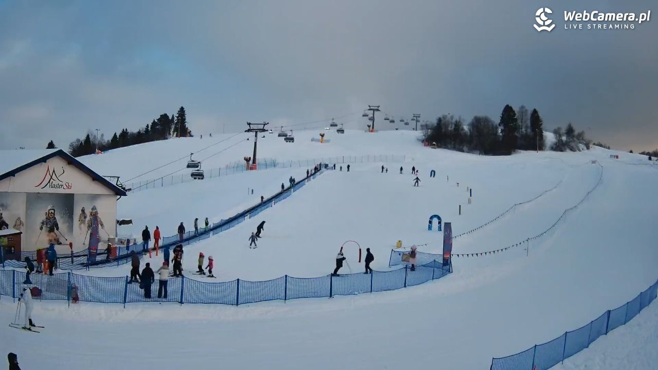 Master Ski - widok na wyciąg taśmowy NOWOŚĆ - 10 styczeń 2026, 14:36