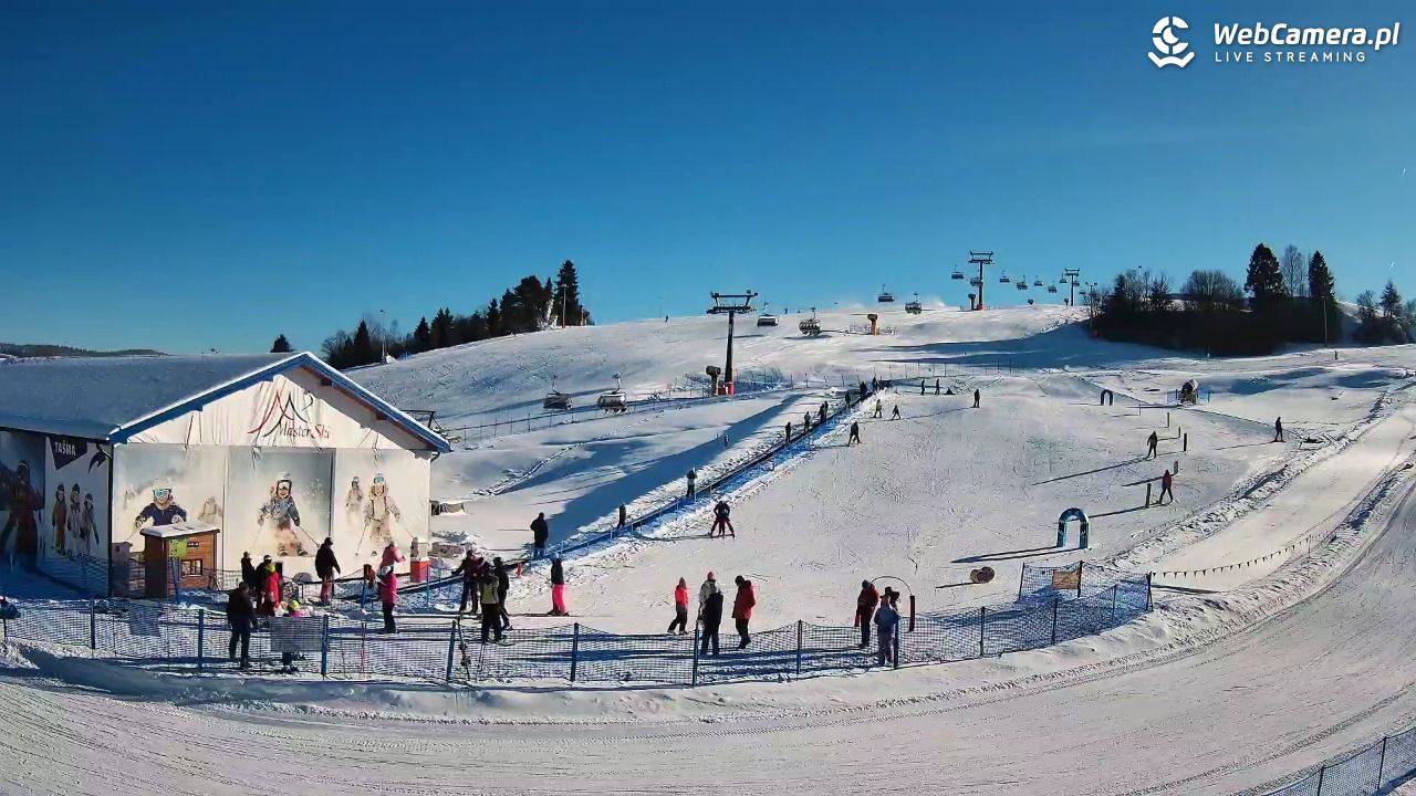Master Ski - widok na wyciąg taśmowy NOWOŚĆ - 09 styczeń 2026, 11:44