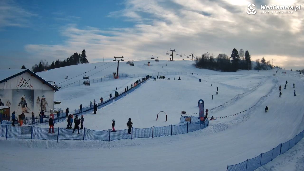 Master Ski - widok na wyciąg taśmowy NOWOŚĆ - 10 styczeń 2026, 10:48