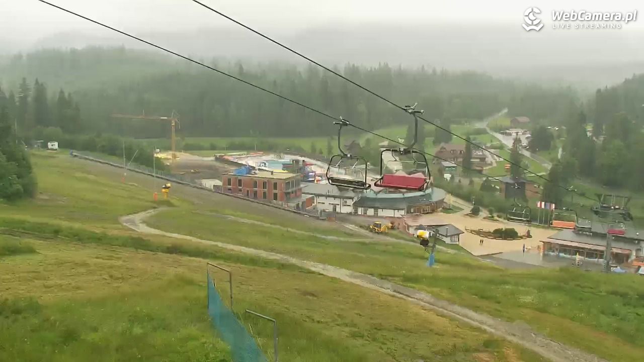 Meander - widok na stok i termy Oravice - 09 lipiec 2025, 16:15