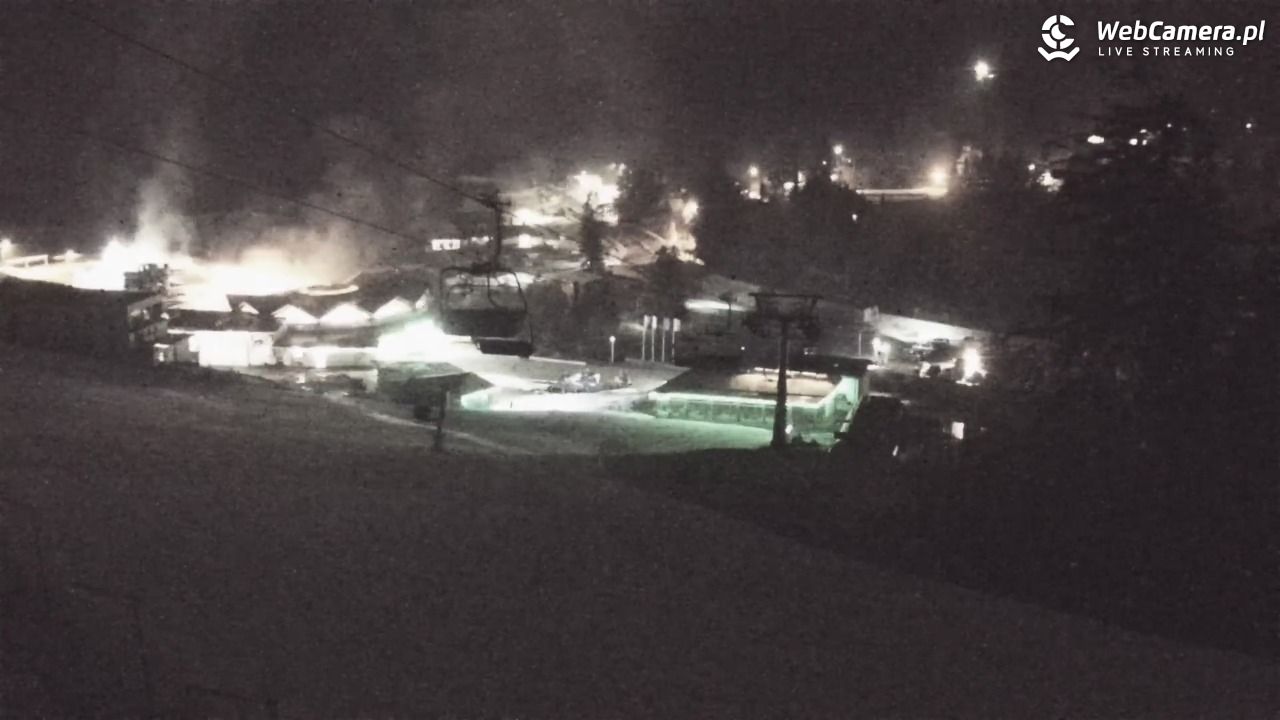 Meander - widok na stok i termy Oravice - 24 luty 2026, 19:48