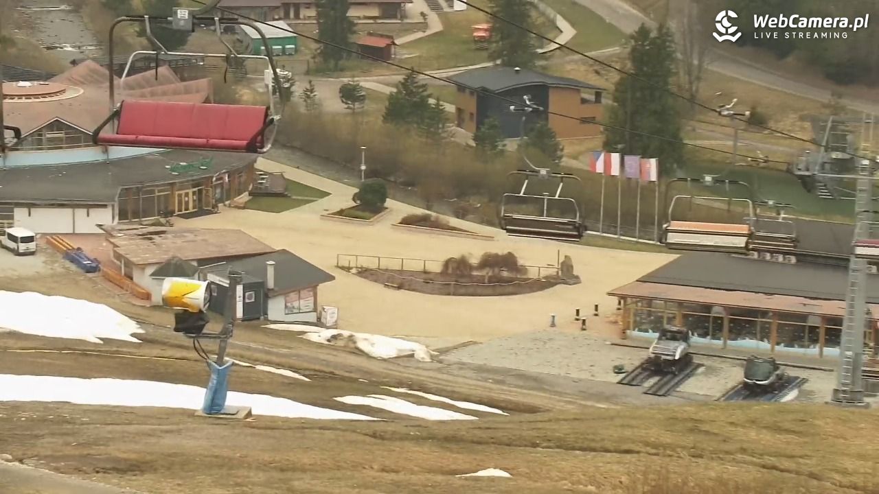 Meander - widok na stok i termy Oravice - 15 kwiecień 2026, 15:37