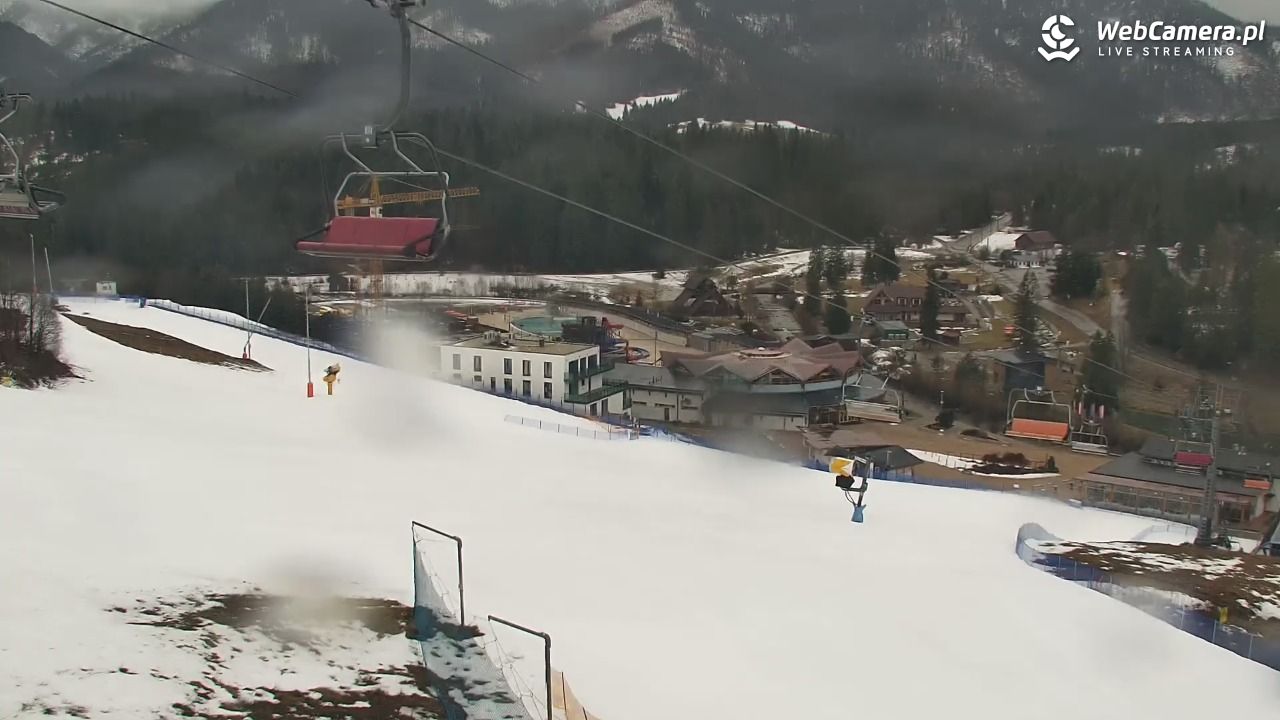 Meander - widok na stok i termy Oravice - 23 luty 2026, 08:29