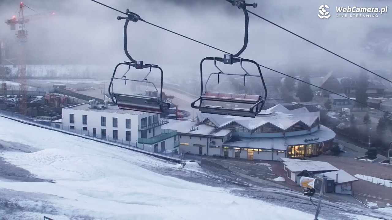 Meander - widok na stok i termy Oravice - 15 grudzień 2025, 07:12
