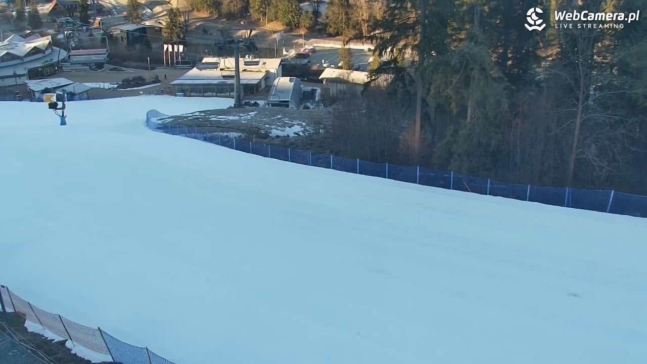 Meander - widok na stok i termy Oravice - 26 luty 2026, 07:20