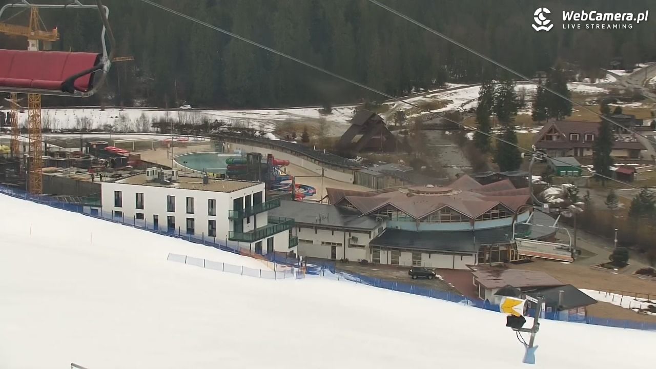 Meander - widok na stok i termy Oravice - 23 luty 2026, 08:40