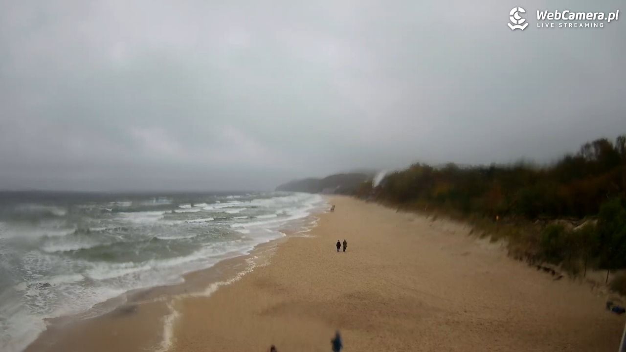 Międzyzdroje - widok na wschodnią stronę plaży - 17 październik 2026, 14:02
