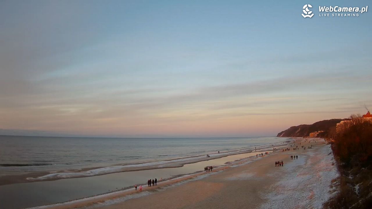Międzyzdroje - widok na wschodnią stronę plaży - 15 luty 2026, 17:03