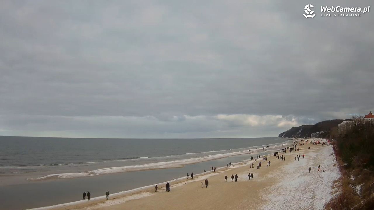 Międzyzdroje - widok na wschodnią stronę plaży - 15 luty 2026, 12:27
