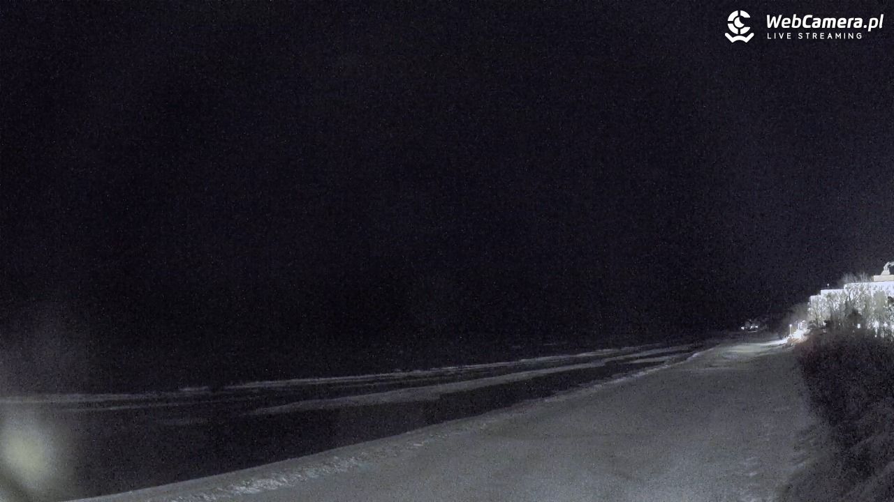 Międzyzdroje - widok na wschodnią stronę plaży - 15 luty 2026, 02:05