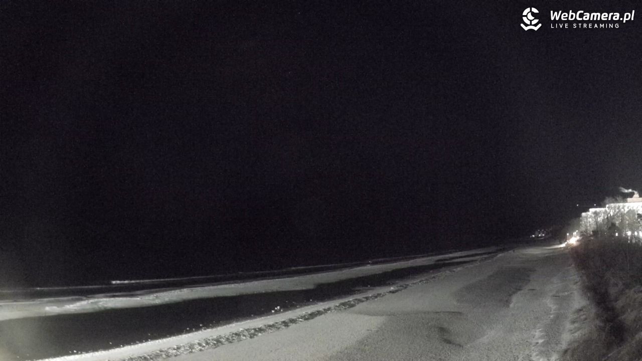 Międzyzdroje - widok na wschodnią stronę plaży - 15 luty 2026, 18:38