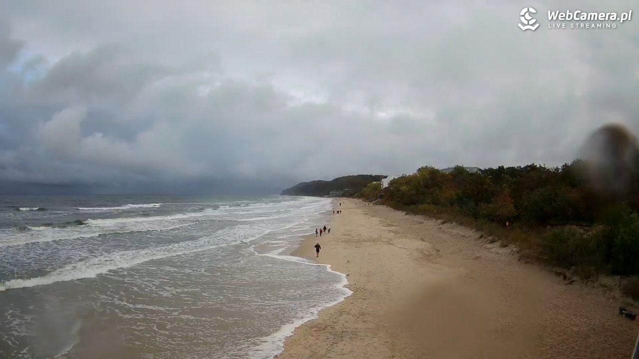 Międzyzdroje - widok na wschodnią stronę plaży - 18 październik 2026, 07:36