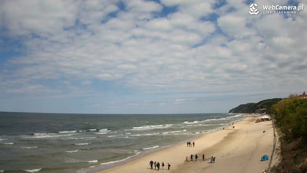 Międzyzdroje - widok na wschodnią stronę plaży - 16 maj 2025, 12:26