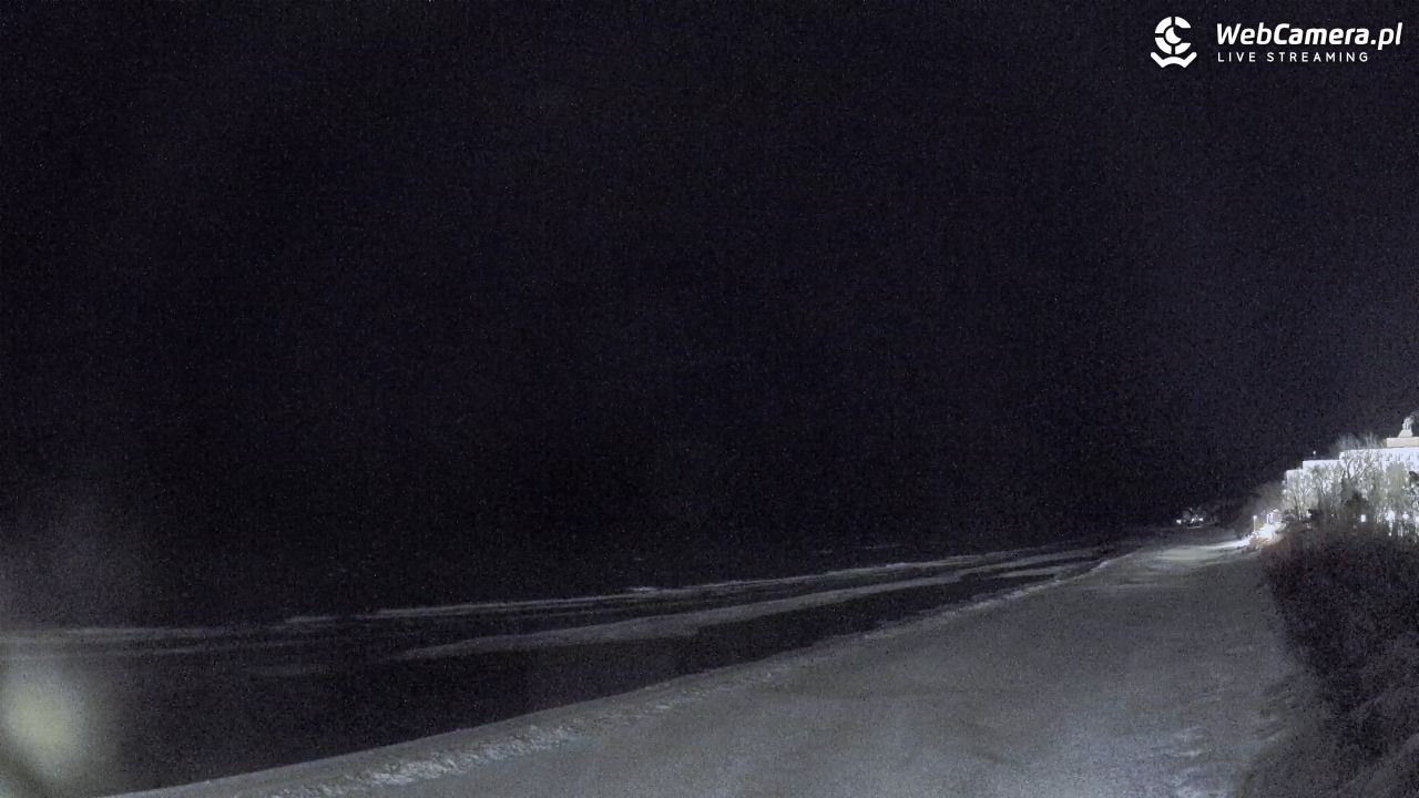 Międzyzdroje - widok na wschodnią stronę plaży - 15 luty 2026, 02:05
