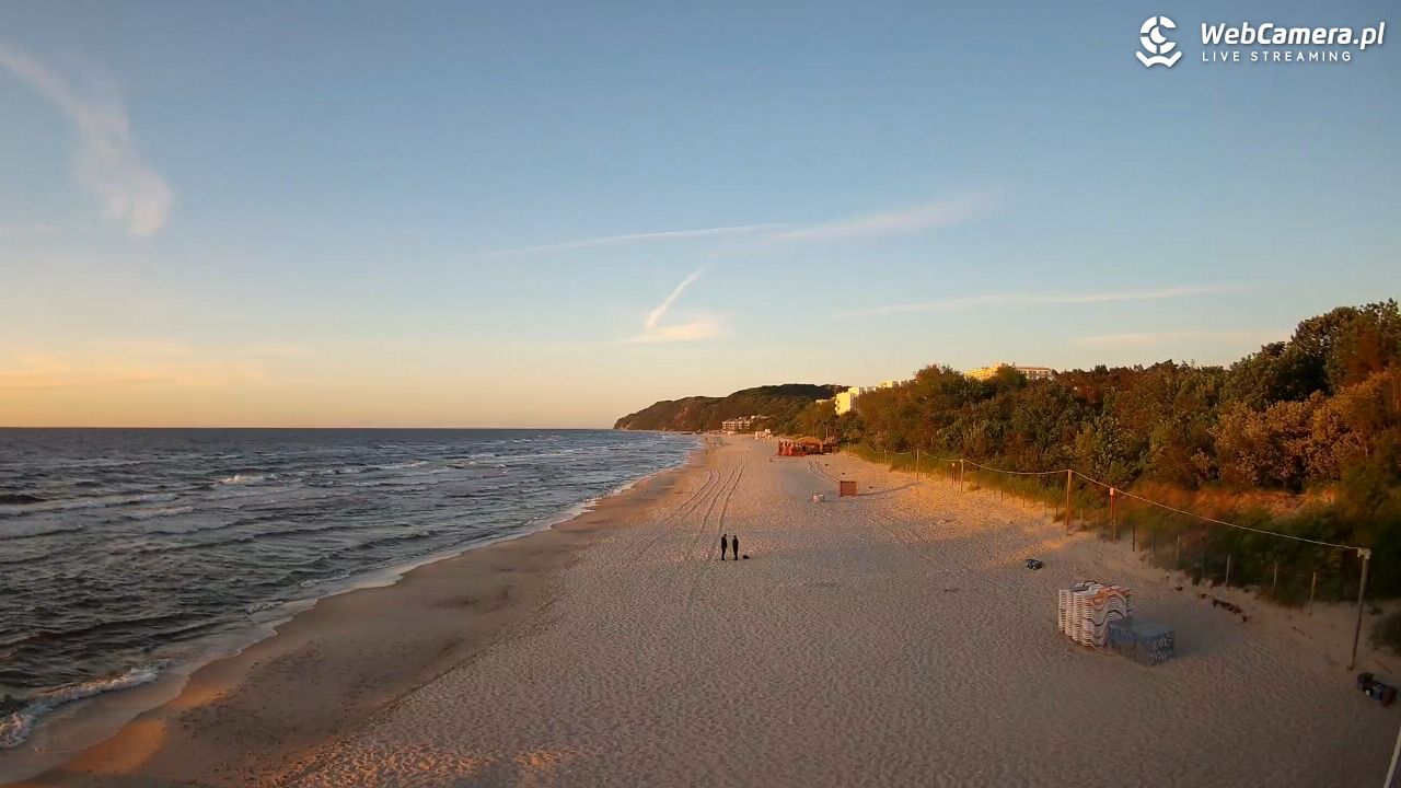 Międzyzdroje - widok na wschodnią stronę plaży - 27 maj 2026, 20:56