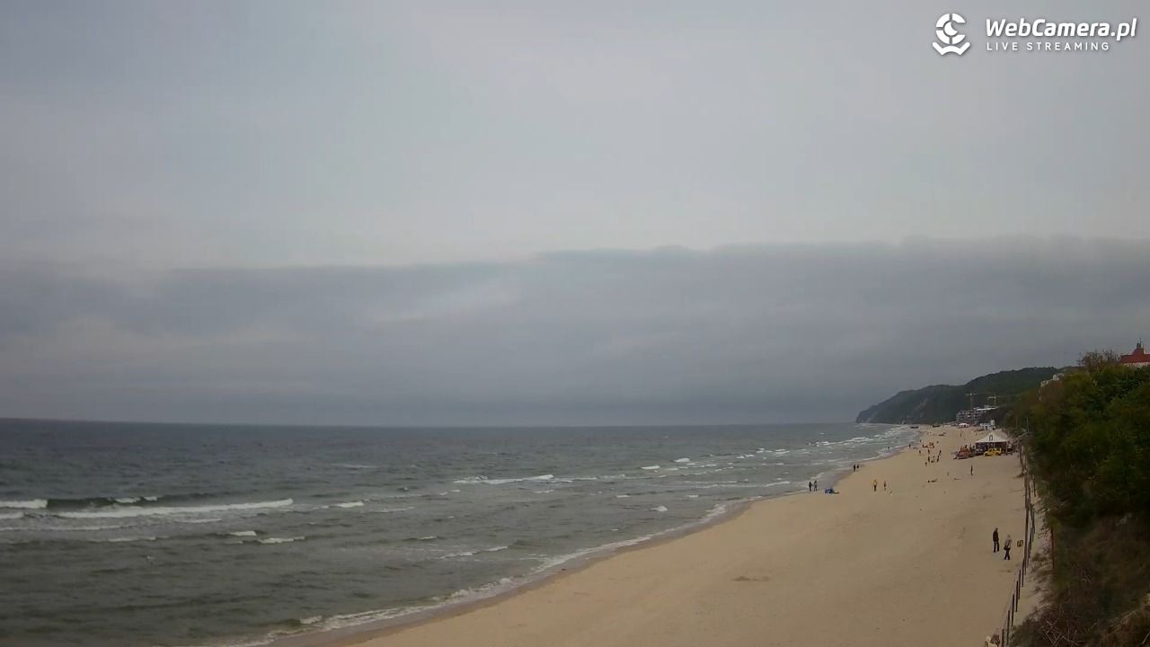 Międzyzdroje - widok na wschodnią stronę plaży - 14 maj 2025, 14:09