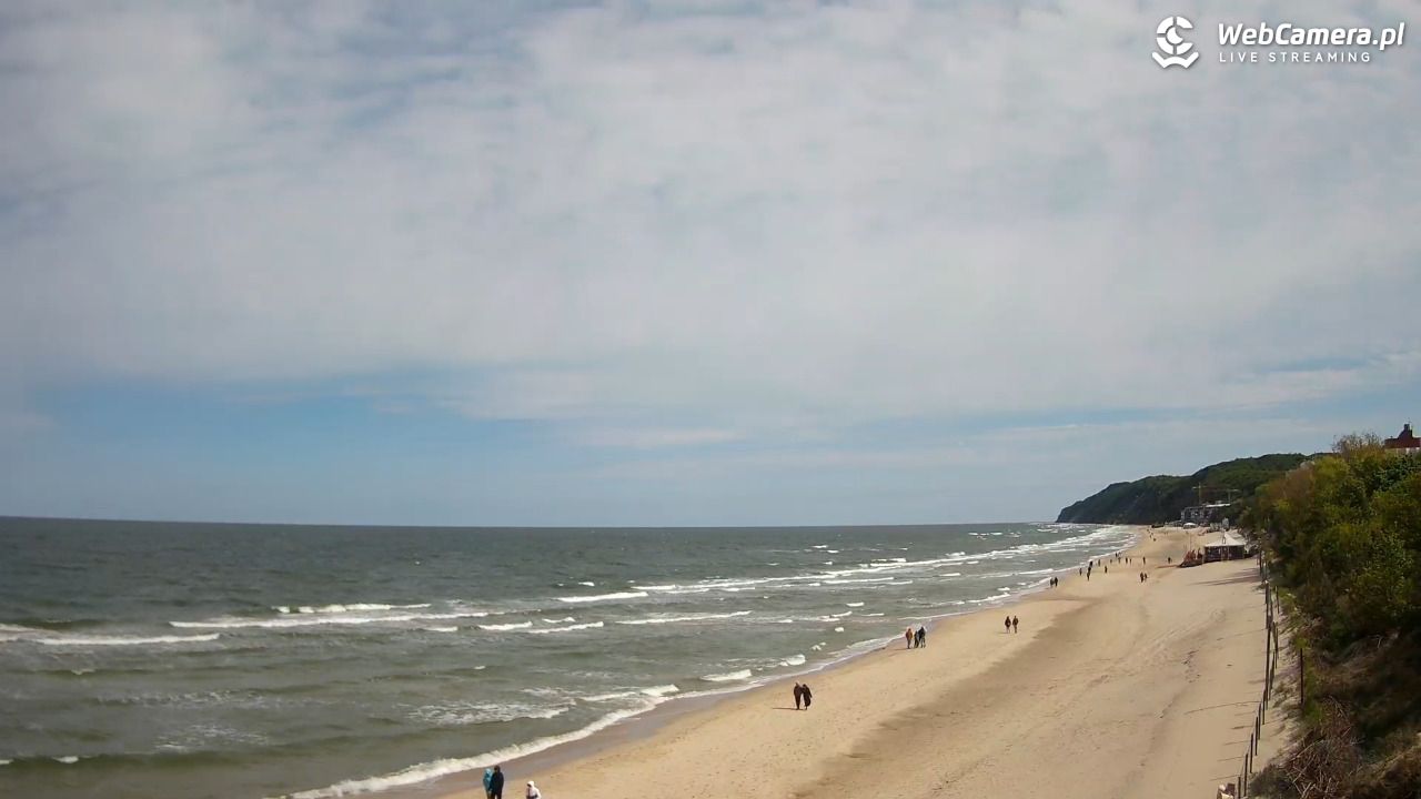 Międzyzdroje - widok na wschodnią stronę plaży - 16 maj 2025, 10:43