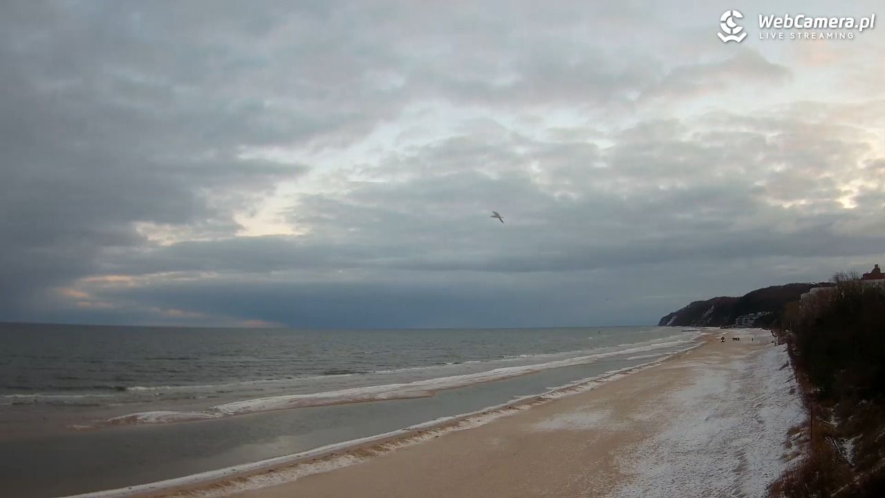 Międzyzdroje - widok na wschodnią stronę plaży - 15 luty 2026, 07:24