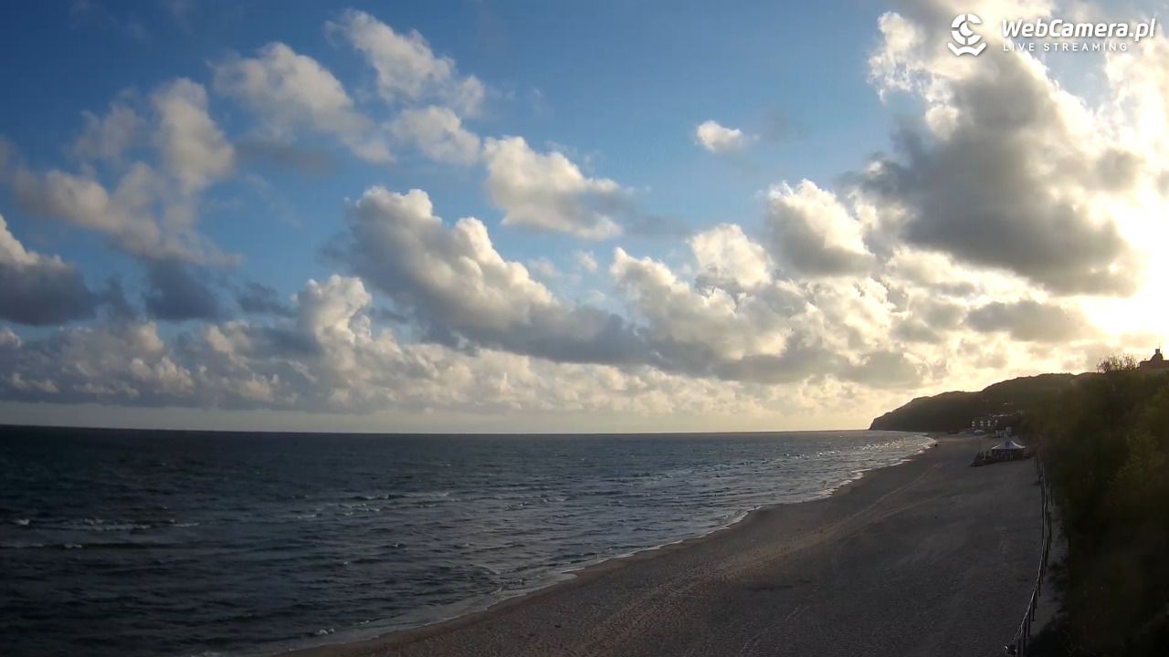 Międzyzdroje - widok na wschodnią stronę plaży - 15 maj 2025, 06:15
