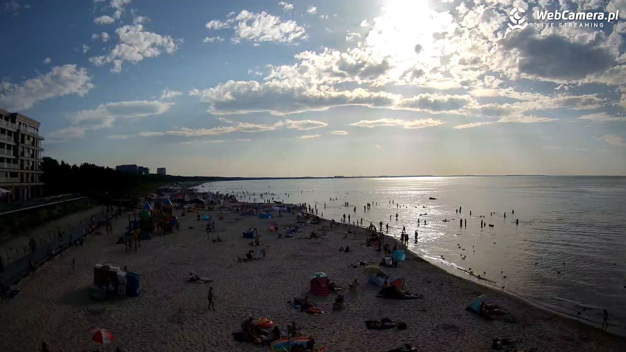 Międzyzdroje - widok na plażę - 09 sierpień 2026, 18:10
