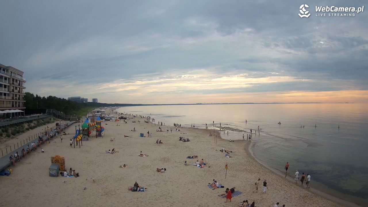 Międzyzdroje - widok na plażę - 20 czerwiec 2026, 19:21