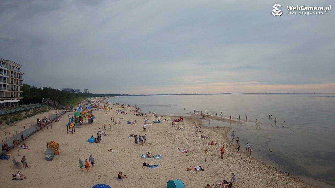 Międzyzdroje - widok na plażę - 20 czerwiec 2026, 18:07