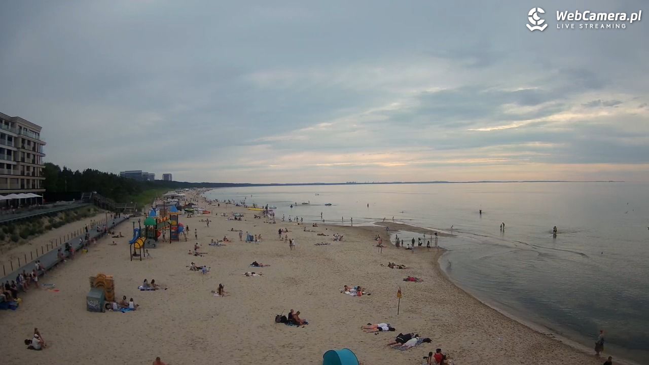Międzyzdroje - widok na plażę - 20 czerwiec 2026, 18:49