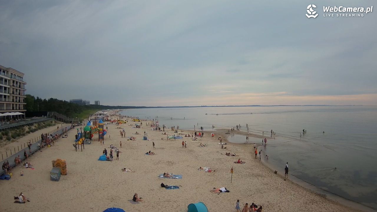 Międzyzdroje - widok na plażę - 20 czerwiec 2026, 18:10