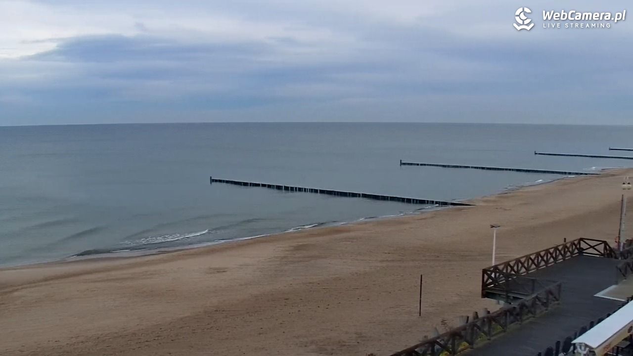 MIELNO - widok na plażę - 05 listopad 2025, 07:53