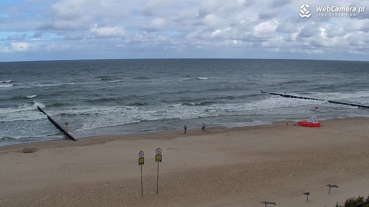 MIELNO - widok na plażę - 07 sierpień 2026, 09:48