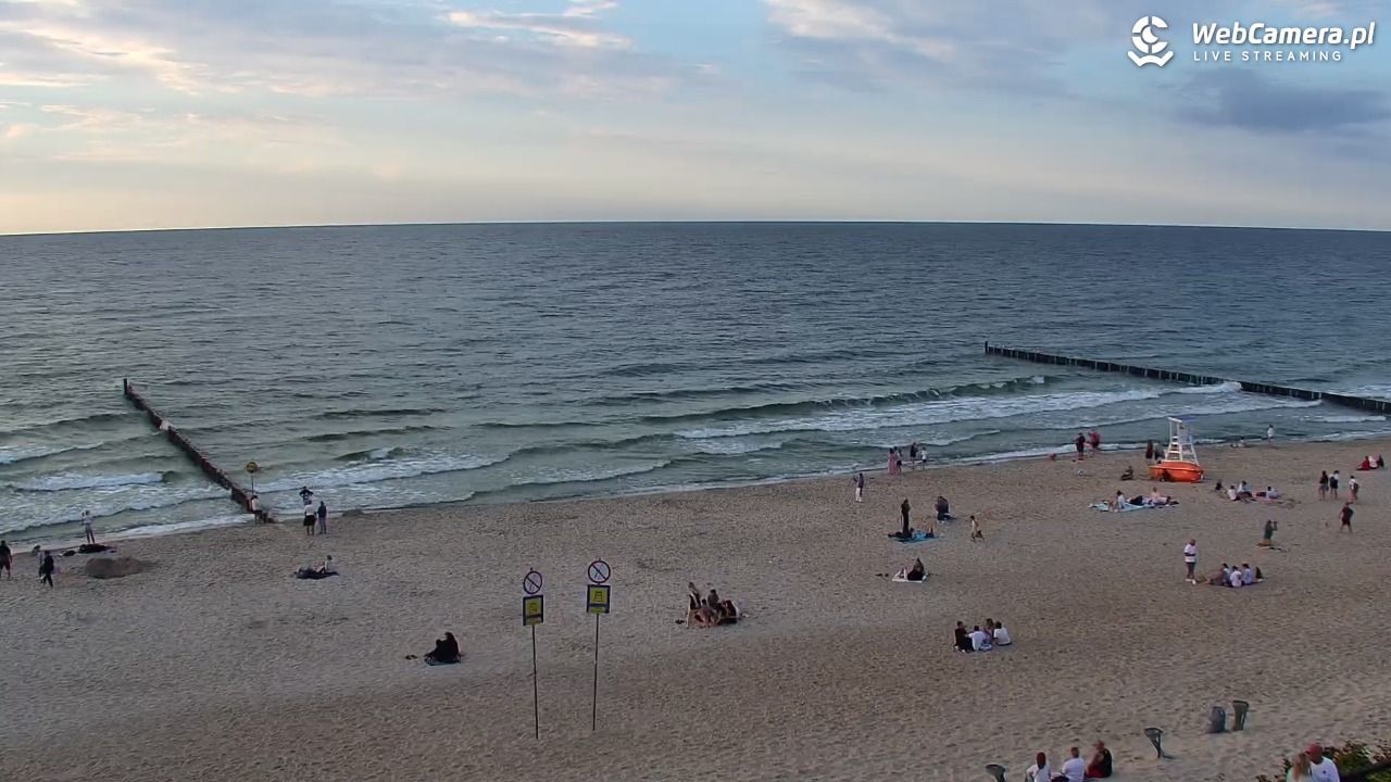MIELNO - widok na plażę - 06 sierpień 2026, 19:55