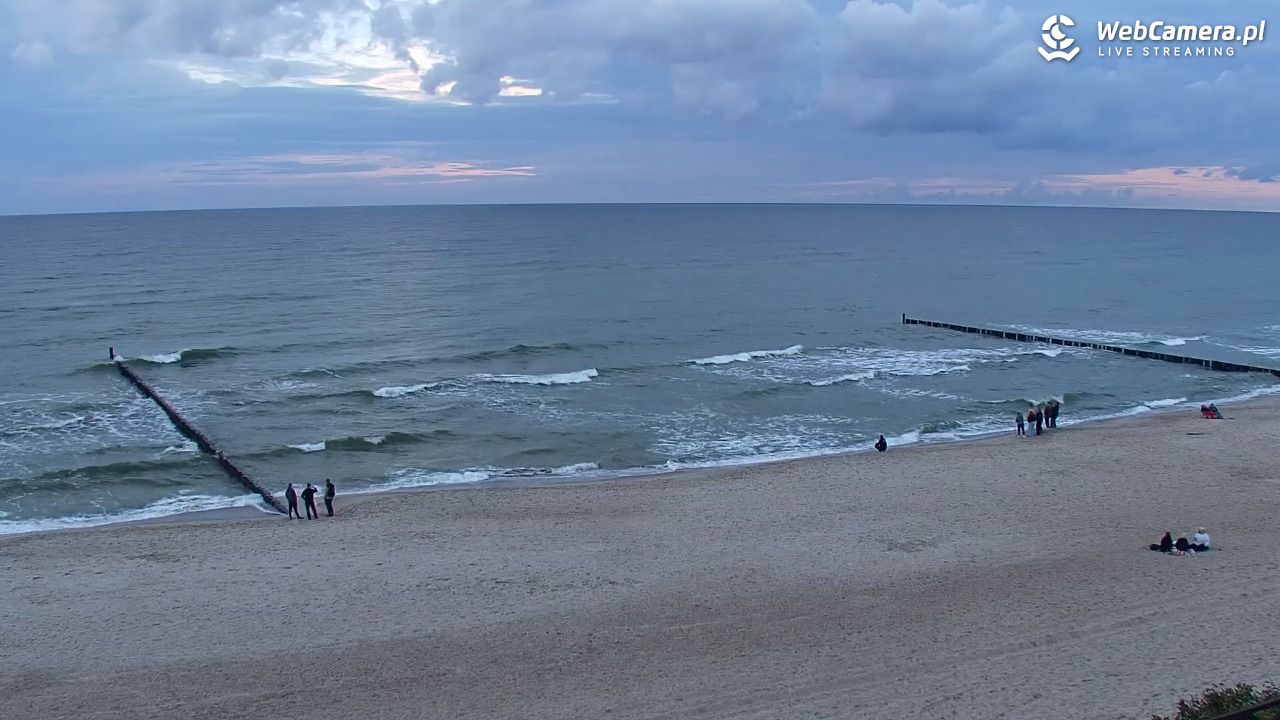 MIELNO - widok na plażę - 17 wresień 2026, 18:37