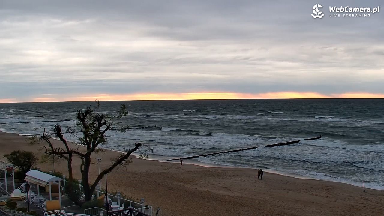 MIELNO - widok na plażę - 16 maj 2025, 19:54