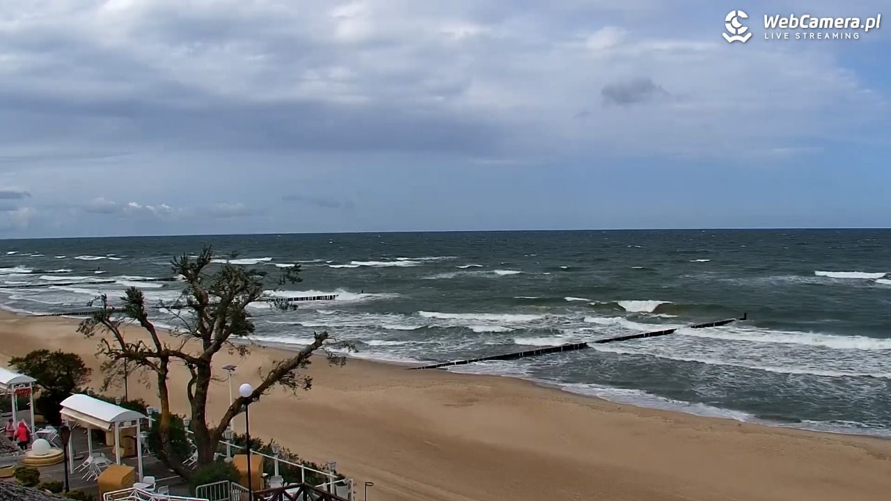 MIELNO - widok na plażę - 09 czerwiec 2025, 12:08